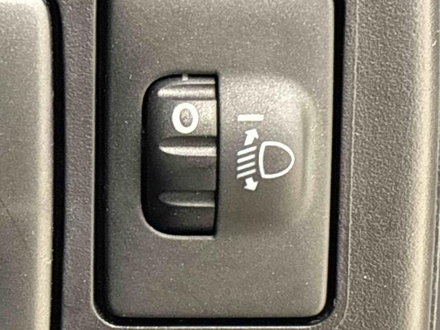 ムーヴコンテ Ｘ　フルホイールキャップ　オートライト　セキュリティアラーム　キーレスエントリー（18枚目）