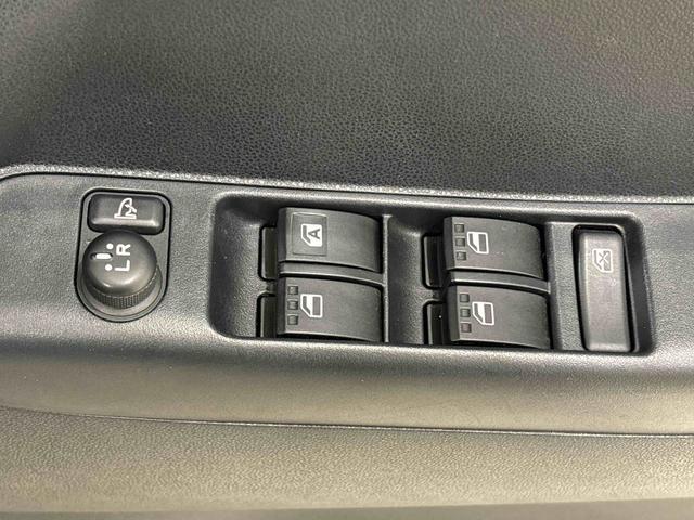 ムーヴコンテ Ｘ　フルホイールキャップ　オートライト　セキュリティアラーム　キーレスエントリー（21枚目）