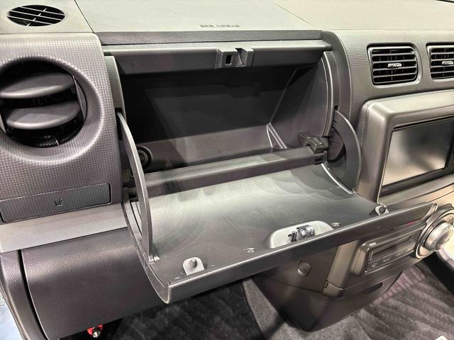 ムーヴコンテ Ｘ　フルホイールキャップ　オートライト　セキュリティアラーム　キーレスエントリー（28枚目）