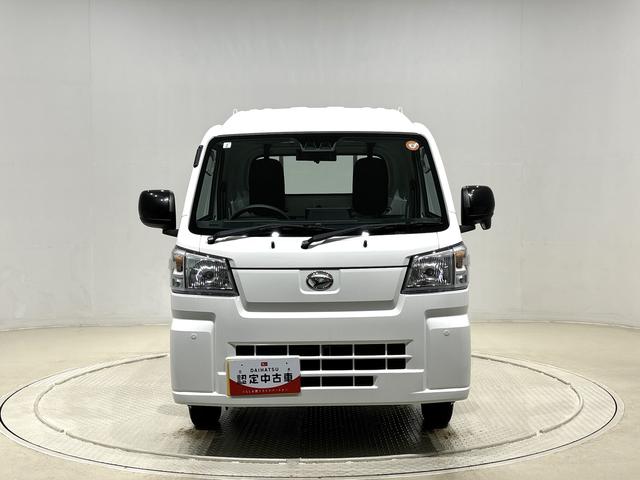 ハイゼットトラック ハイルーフ　４ＷＤ　ディスプレイオーディオ　バックモニター　ＥＴＣ車載器　オートライト　プッシュボタンスタート　キーフリーシステム　スペアタイヤ　マニュアルエアコン　運転席・助手席パワーウィンドウ　アイドリングストップ機能（10枚目）