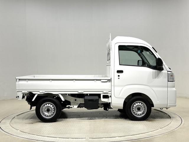 ハイゼットトラック ハイルーフ　４ＷＤ　ディスプレイオーディオ　バックモニター　ＥＴＣ車載器　オートライト　プッシュボタンスタート　キーフリーシステム　スペアタイヤ　マニュアルエアコン　運転席・助手席パワーウィンドウ　アイドリングストップ機能（11枚目）