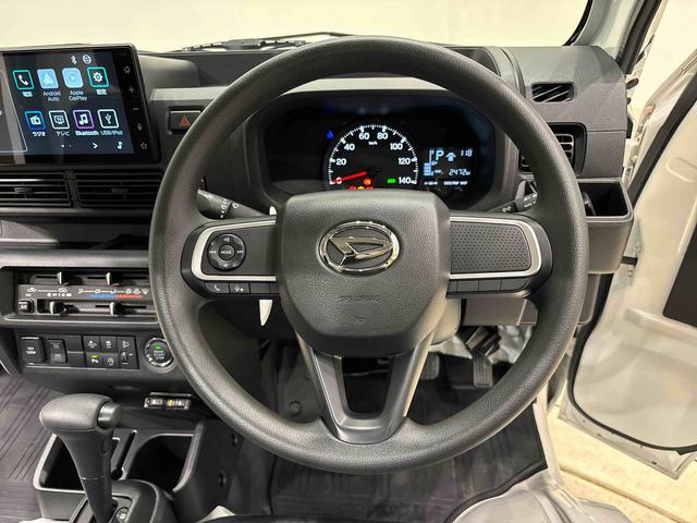 ハイゼットトラック ハイルーフ　４ＷＤ　ディスプレイオーディオ　バックモニター　ＥＴＣ車載器　オートライト　プッシュボタンスタート　キーフリーシステム　スペアタイヤ　マニュアルエアコン　運転席・助手席パワーウィンドウ　アイドリングストップ機能（15枚目）