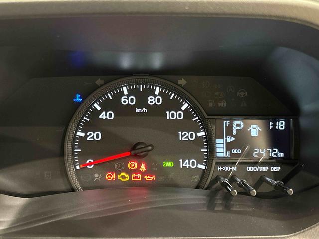 ハイゼットトラック ハイルーフ　４ＷＤ　ディスプレイオーディオ　バックモニター　ＥＴＣ車載器　オートライト　プッシュボタンスタート　キーフリーシステム　スペアタイヤ　マニュアルエアコン　運転席・助手席パワーウィンドウ　アイドリングストップ機能（17枚目）