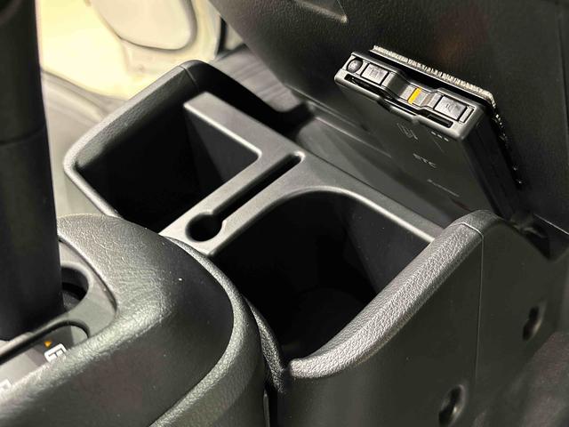 ハイゼットトラック ハイルーフ　４ＷＤ　ディスプレイオーディオ　バックモニター　ＥＴＣ車載器　オートライト　プッシュボタンスタート　キーフリーシステム　スペアタイヤ　マニュアルエアコン　運転席・助手席パワーウィンドウ　アイドリングストップ機能（26枚目）