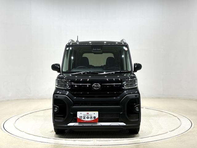 タント ファンクロスターボ　ＬＥＤオートライト　パワースライドドアウェルカムオープン機能　電動パーキングブレーキ　運転席助手席シートヒーター　　フルホイールキャツプ　キーフリーシステム　　オート電動格納式ドアミラー（6枚目）