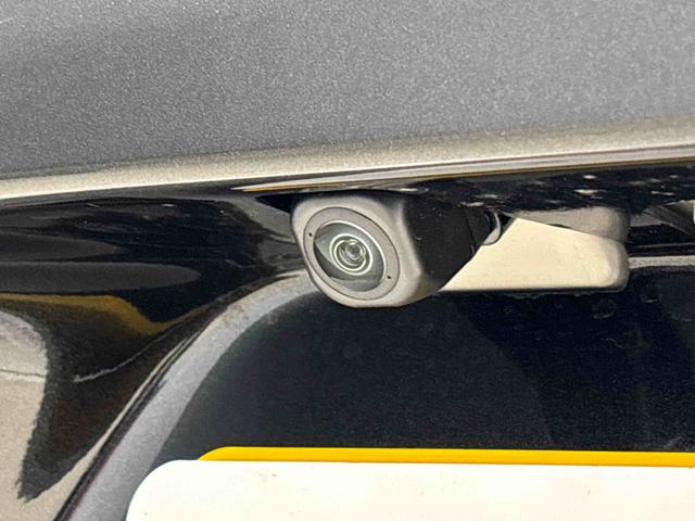 タント ファンクロスターボ　ＬＥＤオートライト　パワースライドドアウェルカムオープン機能　電動パーキングブレーキ　運転席助手席シートヒーター　　フルホイールキャツプ　キーフリーシステム　　オート電動格納式ドアミラー（10枚目）