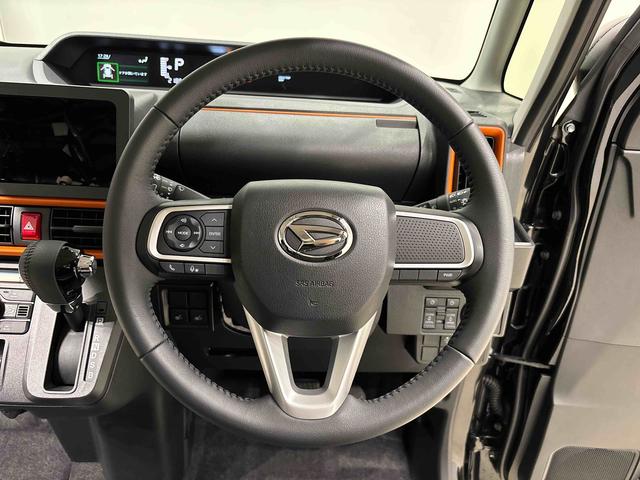 タント ファンクロスターボ　ＬＥＤオートライト　パワースライドドアウェルカムオープン機能　電動パーキングブレーキ　運転席助手席シートヒーター　　フルホイールキャツプ　キーフリーシステム　　オート電動格納式ドアミラー（12枚目）