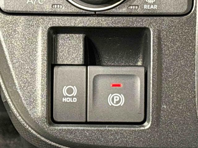 タント ファンクロスターボ　ＬＥＤオートライト　パワースライドドアウェルカムオープン機能　電動パーキングブレーキ　運転席助手席シートヒーター　　フルホイールキャツプ　キーフリーシステム　　オート電動格納式ドアミラー（17枚目）