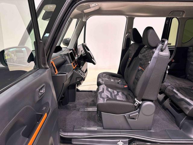 タント ファンクロスターボ　ＬＥＤオートライト　パワースライドドアウェルカムオープン機能　電動パーキングブレーキ　運転席助手席シートヒーター　　フルホイールキャツプ　キーフリーシステム　　オート電動格納式ドアミラー（34枚目）