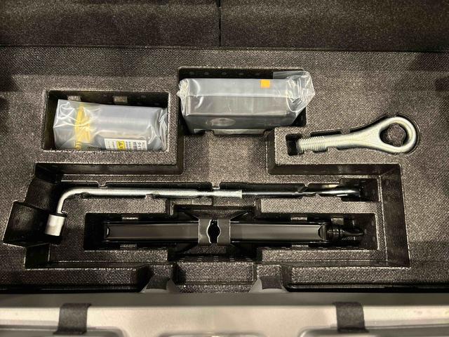 タフト Ｇ　　ラギッドパック　　バックドアスポイラー付き　スカイフィールトップ　ＬＥＤオートライト　オートハイビーム　フロントフォグランプ　運転席／助手席シートヒーター　プッシュボタンスタート　キーフリーシステム　電動パーキングブレーキ　バックカメラ（39枚目）