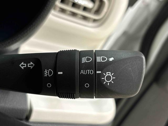 ムーヴキャンバス ストライプスG LEDオートライト・フォグランプ 電動パーキングブレーキ プッシュボタンスタート セキュリティアラーム バックカメラ 両側パワースライドドアウエルカムオープン機能 オート電動格納式ドアミラー(24枚目)