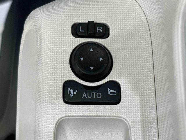 ムーヴキャンバス ストライプスG LEDオートライト・フォグランプ 電動パーキングブレーキ プッシュボタンスタート セキュリティアラーム バックカメラ 両側パワースライドドアウエルカムオープン機能 オート電動格納式ドアミラー(25枚目)