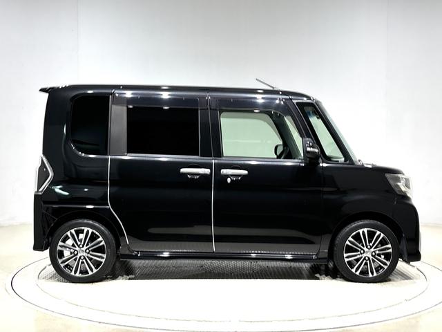 タント カスタムＲＳ　トップエディションＳＡＩＩＩ　ナビゲーション　ＬＥＤオートライト　パワースライドドア機能　オート電動格納式ドアミラー　ミラクルオープンドア　アルミホイール　キーフリーシステム（11枚目）