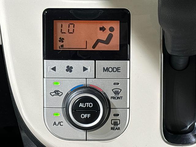 ムーヴキャンバス Xメイクアップ SAII CDチューナー 電動格納ドアミラー ハロゲンライト LEDフォグランプ 置き楽ボックス オートライト プッシュボタンスタート セキュリティアラーム(13枚目)