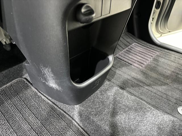 ムーヴキャンバス Xメイクアップ SAII CDチューナー 電動格納ドアミラー ハロゲンライト LEDフォグランプ 置き楽ボックス オートライト プッシュボタンスタート セキュリティアラーム(25枚目)