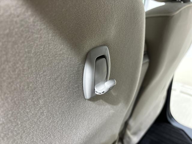 ムーヴキャンバス Xメイクアップ SAII CDチューナー 電動格納ドアミラー ハロゲンライト LEDフォグランプ 置き楽ボックス オートライト プッシュボタンスタート セキュリティアラーム(30枚目)