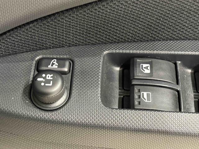 ムーヴ カスタム X AM/FMCDステレオ アルミホイール付 プッシュボタンスタート オートライト HIDヘッドライト フロントフォグランプ オートエアコン セキュリティアラーム 運転席シートリフター フロントトップシェードガラス ターンランプ付きドアミラー(18枚目)