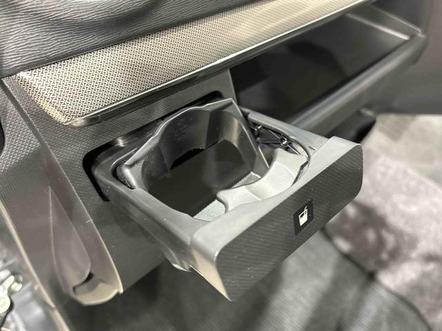 ムーヴ カスタム X AM/FMCDステレオ アルミホイール付 プッシュボタンスタート オートライト HIDヘッドライト フロントフォグランプ オートエアコン セキュリティアラーム 運転席シートリフター フロントトップシェードガラス ターンランプ付きドアミラー(24枚目)