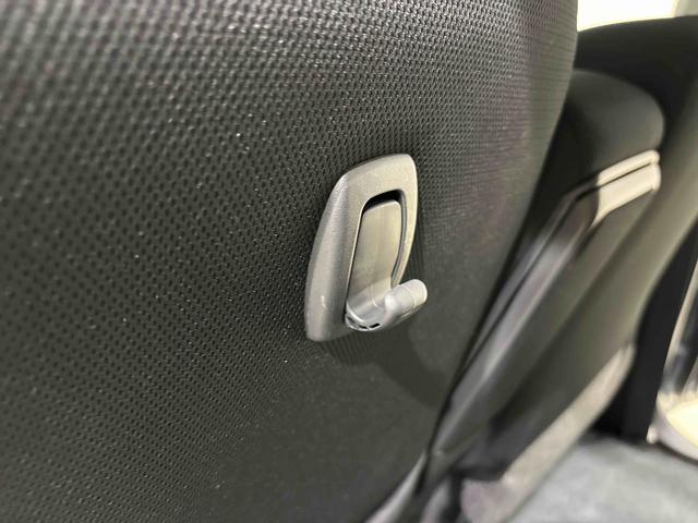 ムーヴ カスタム X AM/FMCDステレオ アルミホイール付 プッシュボタンスタート オートライト HIDヘッドライト フロントフォグランプ オートエアコン セキュリティアラーム 運転席シートリフター フロントトップシェードガラス ターンランプ付きドアミラー(29枚目)