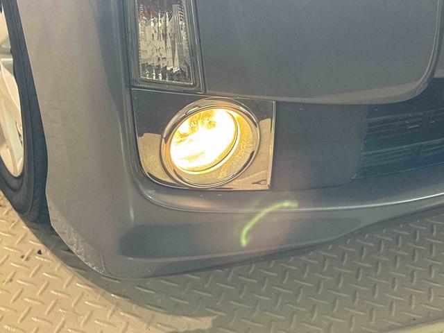 ムーヴ カスタム X AM/FMCDステレオ アルミホイール付 プッシュボタンスタート オートライト HIDヘッドライト フロントフォグランプ オートエアコン セキュリティアラーム 運転席シートリフター フロントトップシェードガラス ターンランプ付きドアミラー(37枚目)