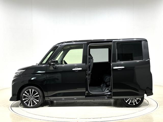 トール カスタムＧ　ターボ　　両側パワースライドドア　電子パーキング　ＬＥＤヘッドランプ・フォグランプ　　１５インチアルミホイール　オートライト　プッシュボタンスタート　クルーズコントロール　　コーナーセンサー　パワースライドドア　キーフリーシステム（8枚目）