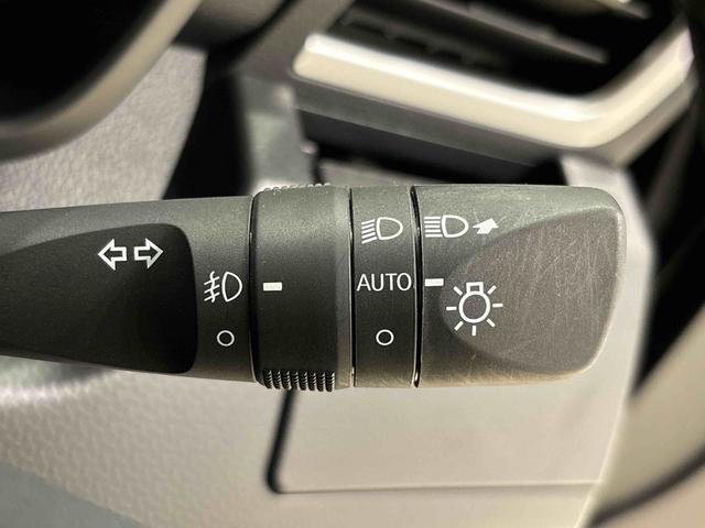 トール カスタムＧ　ターボ　　両側パワースライドドア　電子パーキング　ＬＥＤヘッドランプ・フォグランプ　　１５インチアルミホイール　オートライト　プッシュボタンスタート　クルーズコントロール　　コーナーセンサー　パワースライドドア　キーフリーシステム（22枚目）