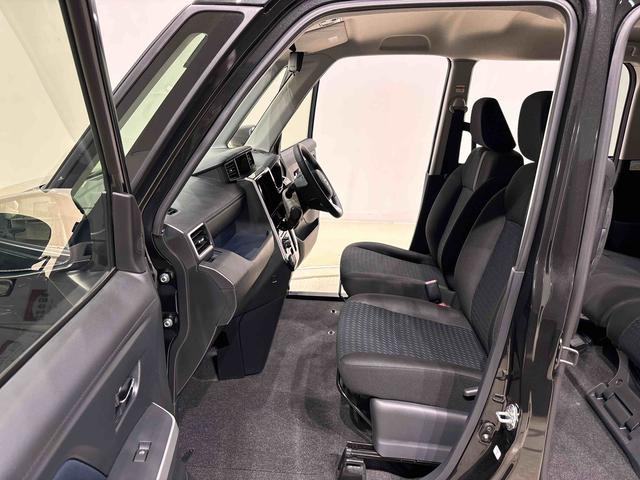 トール カスタムＧ　ターボ　　両側パワースライドドア　電子パーキング　ＬＥＤヘッドランプ・フォグランプ　　１５インチアルミホイール　オートライト　プッシュボタンスタート　クルーズコントロール　　コーナーセンサー　パワースライドドア　キーフリーシステム（34枚目）