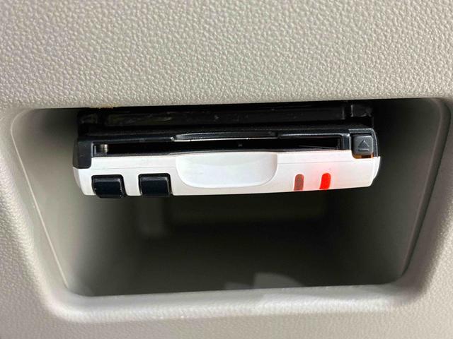 タント X ホワイトアクセントSAIII 2トーンカラー 2WD キーフリーシステム 助手席側電動スライドドア マルチリフレクターハロゲンヘッドライト キーフリー連動タイプ電動格納ドアミラー ミラクルオープンドア カーナビゲーション バックカメラ(8枚目)