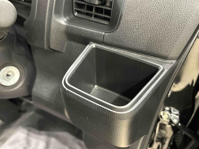 ハイゼットカーゴ ＤＸ　キーレスエントリー　マニュアルエアコン　運転席・助手席パワーウインドウ　オートライト　ハンド式サイドブレーキ　ハロゲンヘッドライト　アイドリングストップ機能　　　テンパータイヤ（20枚目）