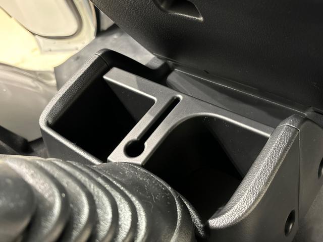 ハイゼットトラック ジャンボエクストラ　プッシュボタンスタート　パワーウインドー　電動格納式ドアミラー　ガードフレーム　格納式テールゲートチェーン　ＬＥＤへッドランプ　ＬＥＤフォグランプ　スペアタイヤ（20枚目）