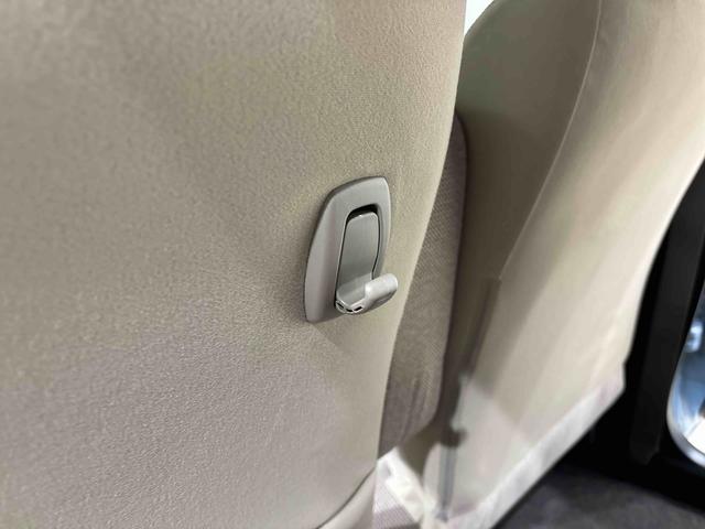 ミラココア ココアL CDチューナー マニュアルエアコン ハロゲンヘッドランプ フルホイールキャップ オートライト キーフリーシステム セキュリティアラーム 電動格納ドアミラー マニュアルエアコン アイドリングストップ(27枚目)