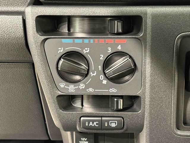ハイゼットカーゴ ＤＸ　４ＷＤ　キーレスエントリー　オーバーヘッドシェルフ　ハロゲンヘッドランプ　トップシェイドガラス　荷室ランプ　コーナーセンサー　ＡＭ・ＦＭラジオ　テンパータイヤ（13枚目）
