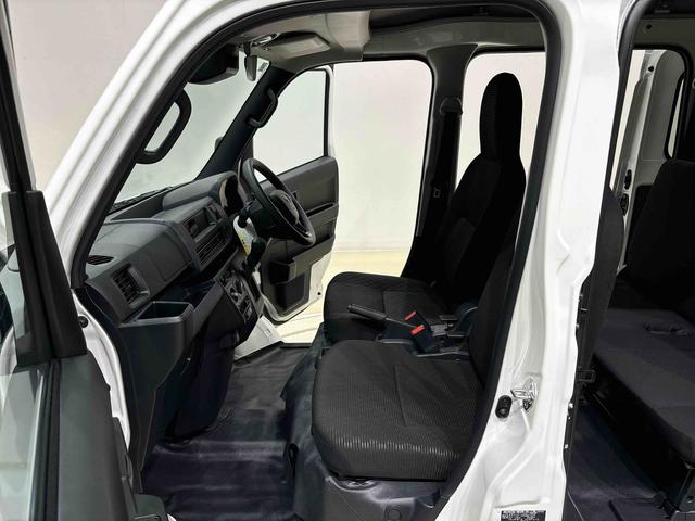 ハイゼットカーゴ ＤＸ　４ＷＤ　キーレスエントリー　オーバーヘッドシェルフ　ハロゲンヘッドランプ　トップシェイドガラス　荷室ランプ　コーナーセンサー　ＡＭ・ＦＭラジオ　テンパータイヤ（30枚目）