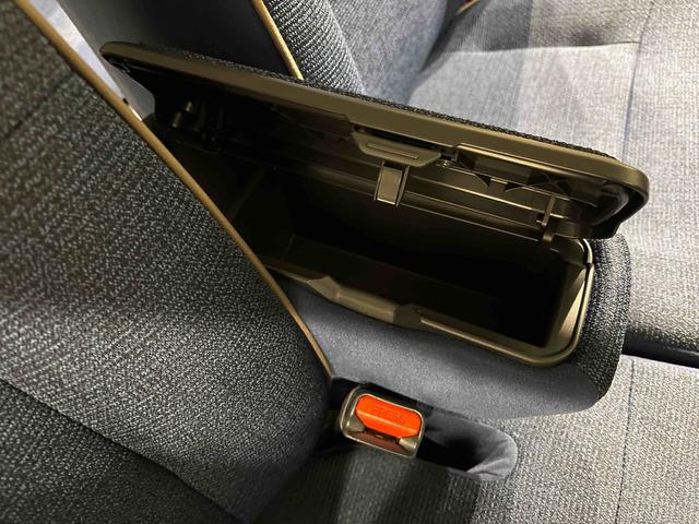 ムーヴキャンバス セオリーG キーフリーシステム シートヒーター LEDヘッドランプ・フォグランプ 電動パーキングブレーキ プッシュボタンスタート セキュリティアラーム バックカメラ 両側パワースライドドアウエルカムオープン機能 オート電動格納式ドアミラー(29枚目)