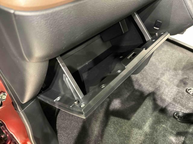 ムーヴキャンバス セオリーG キーフリーシステム シートヒーター LEDヘッドランプ・フォグランプ 電動パーキングブレーキ プッシュボタンスタート セキュリティアラーム バックカメラ 両側パワースライドドアウエルカムオープン機能 オート電動格納式ドアミラー(32枚目)