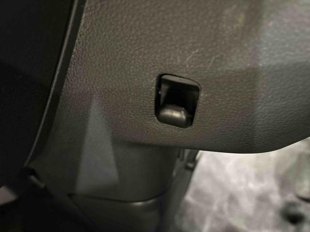 ムーヴキャンバス セオリーG キーフリーシステム シートヒーター LEDヘッドランプ・フォグランプ 電動パーキングブレーキ プッシュボタンスタート セキュリティアラーム バックカメラ 両側パワースライドドアウエルカムオープン機能 オート電動格納式ドアミラー(33枚目)