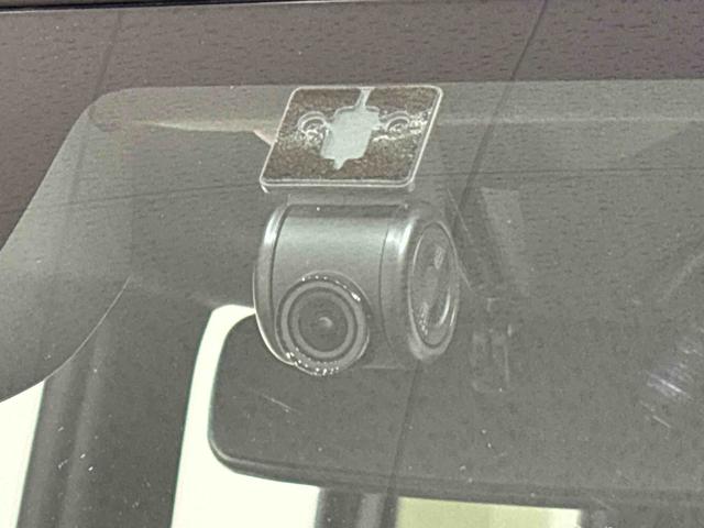 タント カスタムＲＳセレクション　カーナビ　バッククカメラ　ドラレコ　ＬＥＤオートライト　パワースライドドアウェルカムオープン機能　オート電動格納式ドアミラー　助手席ロングスライド　助手席イージークローザー　アルミホイール　キーフリーシステム（9枚目）