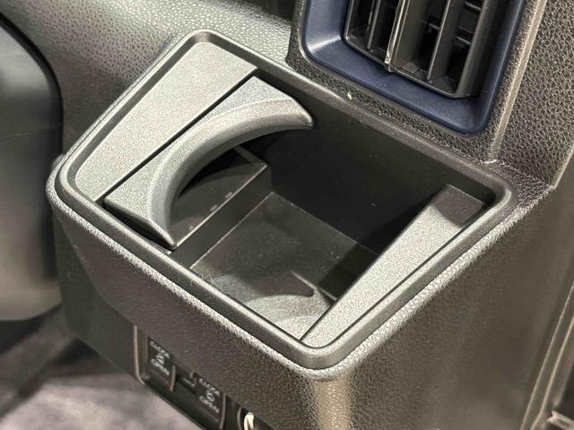 タント カスタムRS バックモニター 運転席・助手席シートヒーター 電動パーキングブレーキ LEDヘッドライト・フォグランプ 純正15インチアルミホイール キーフリーシステム オートライト サイドエアバッグ オートエアコン 革巻きステアリングホイール(25枚目)