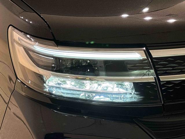 タント カスタムRS バックモニター 運転席・助手席シートヒーター 電動パーキングブレーキ LEDヘッドライト・フォグランプ 純正15インチアルミホイール キーフリーシステム オートライト サイドエアバッグ オートエアコン 革巻きステアリングホイール(46枚目)