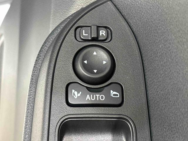 タント カスタムRS バックモニター 運転席・助手席シートヒーター 電動パーキングブレーキ 後席両側パワースライドドア オートライト サイドエアバッグ LEDヘッドライト・フォグランプ 純正15インチアルミホイール キーフリーシステム セキュリティーアラーム(24枚目)