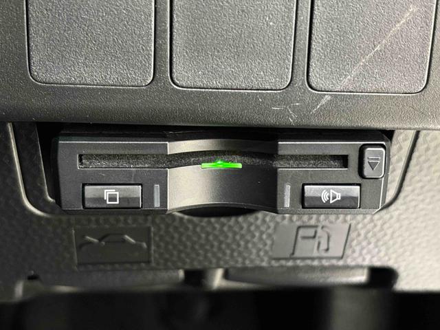 トール Ｇ　ＳＡＩＩ　　純正ナビ　　パノラマモニター　ＥＴＣ　ハロゲンヘッドランプ　１４インチフルホイールキャップ　オートライト　プッシュボタンスタート　クルーズコントロール　パワースライドドア　コーナーセンサー（8枚目）