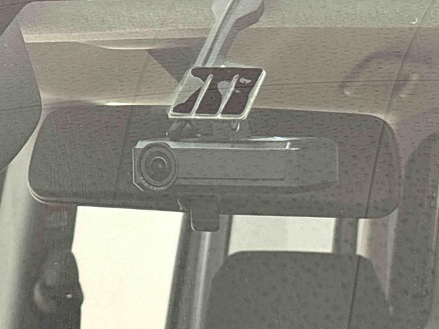 トール Ｇ　ＳＡＩＩ　　純正ナビ　　パノラマモニター　ＥＴＣ　ハロゲンヘッドランプ　１４インチフルホイールキャップ　オートライト　プッシュボタンスタート　クルーズコントロール　パワースライドドア　コーナーセンサー（9枚目）