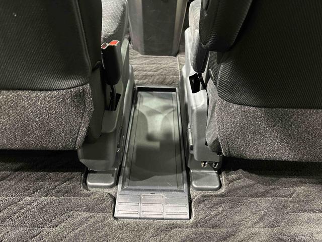 トール Ｇ　ＳＡＩＩ　　純正ナビ　　パノラマモニター　ＥＴＣ　ハロゲンヘッドランプ　１４インチフルホイールキャップ　オートライト　プッシュボタンスタート　クルーズコントロール　パワースライドドア　コーナーセンサー（32枚目）