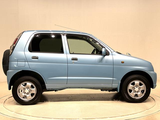 テリオスキッド L 4WD CDオーディオ ETC オートマ オートエアコン 電動格納式ドアミラー パワーウィンドウ キーレスエントリー フォグランプ スペアタイヤ(7枚目)