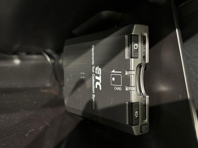 テリオスキッド L 4WD CDオーディオ ETC オートマ オートエアコン 電動格納式ドアミラー パワーウィンドウ キーレスエントリー フォグランプ スペアタイヤ(10枚目)