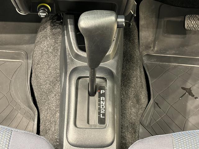 テリオスキッド L 4WD CDオーディオ ETC オートマ オートエアコン 電動格納式ドアミラー パワーウィンドウ キーレスエントリー フォグランプ スペアタイヤ(15枚目)