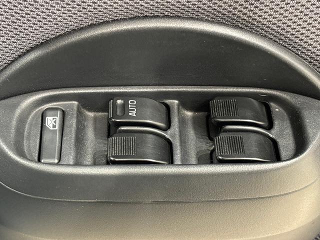 テリオスキッド L 4WD CDオーディオ ETC オートマ オートエアコン 電動格納式ドアミラー パワーウィンドウ キーレスエントリー フォグランプ スペアタイヤ(21枚目)