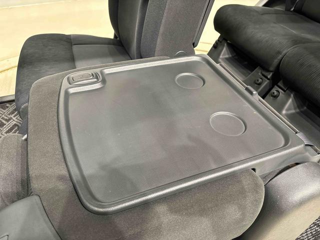 ����Ȃ������ނƃe�[�u����