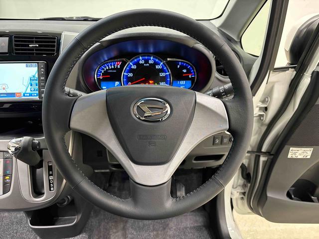 ムーヴ カスタム XリミテッドSA ナビ バックモニター キーフリー オートエアコン プッシュボタンスタート オートライト USBソケット フォグランプ 電動格納機能付きミラー シートリフター ショッピングフック シートアンダートレイ セキュリティーアラーム(13枚目)