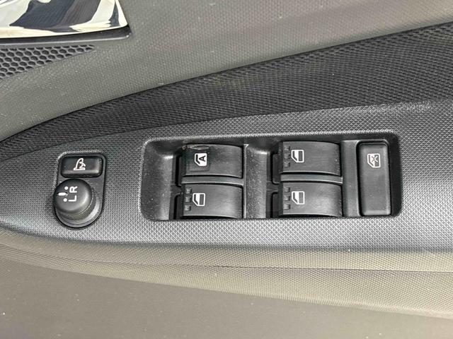 ムーヴ カスタム XリミテッドSA ナビ バックモニター キーフリー オートエアコン プッシュボタンスタート オートライト USBソケット フォグランプ 電動格納機能付きミラー シートリフター ショッピングフック シートアンダートレイ セキュリティーアラーム(23枚目)